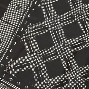 echo scarf vintage Black And White Design